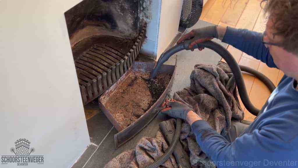 Prijs schoorsteenvegen Deventer schouw reinigen Prijs schoorsteenvegen Deventer schouw reinigen